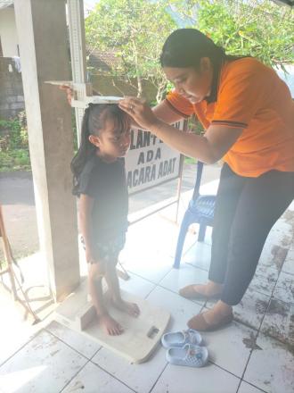 KEGIATAN RUTIN POSYANDU DIDESA PAKISAN